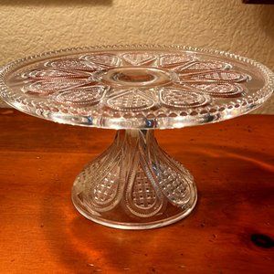 Glass pedestal serving dish